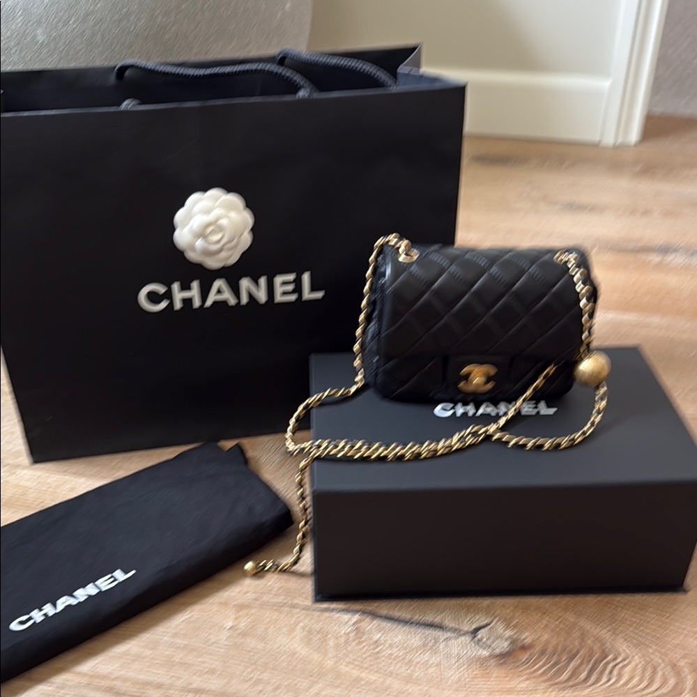 Chanel Black Quilted Women's Bag